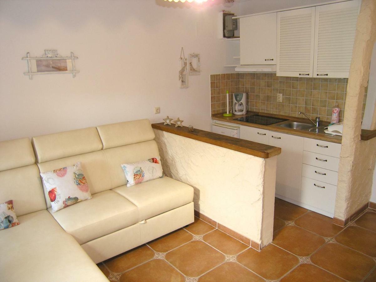 Apartment Damijan Крк Экстерьер фото